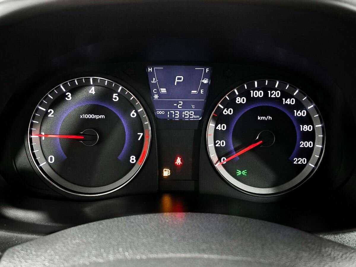 Купить Hyundai Solaris, 2013, 179 198 км, фото №11