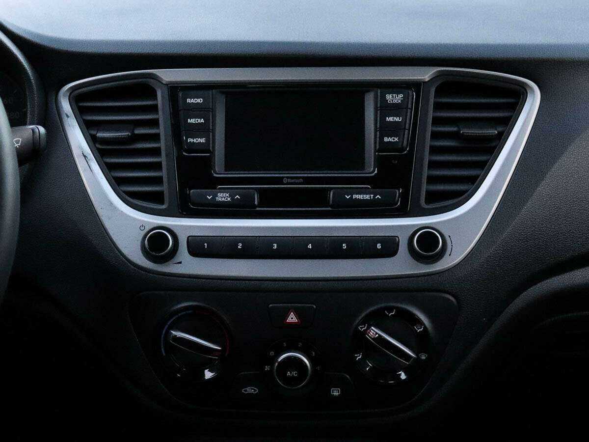 Купить Hyundai Solaris, 2018, 265 648 км, фото №11