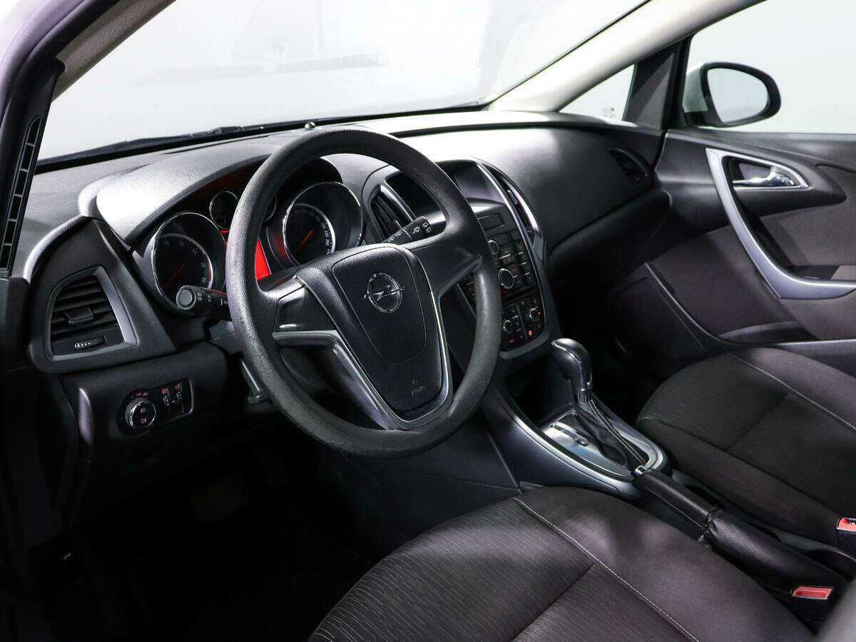 Купить Opel Astra, 2012, 117 000 км, фото №13