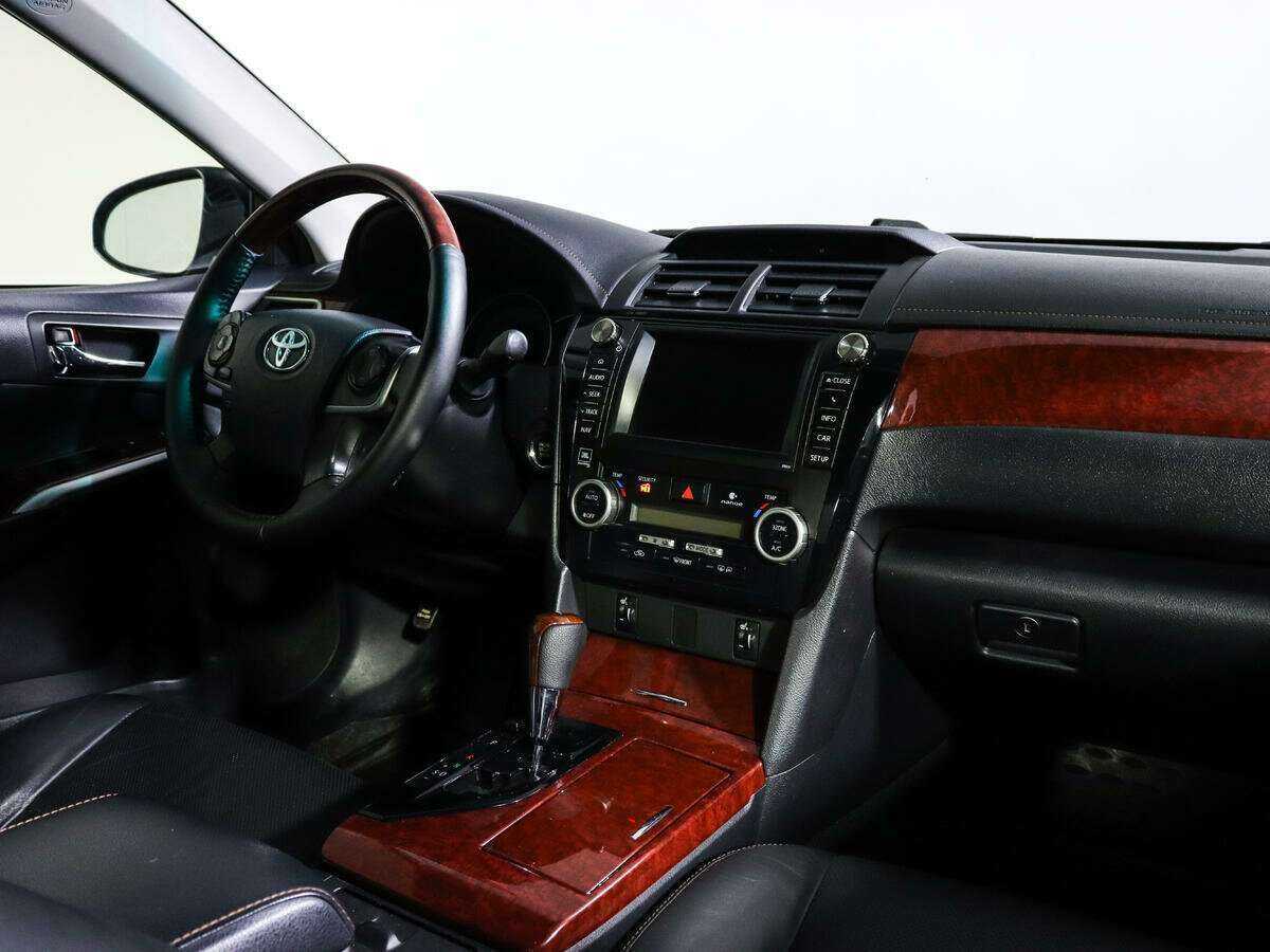 Купить Toyota Camry, 2012, 388 525 км, фото №7