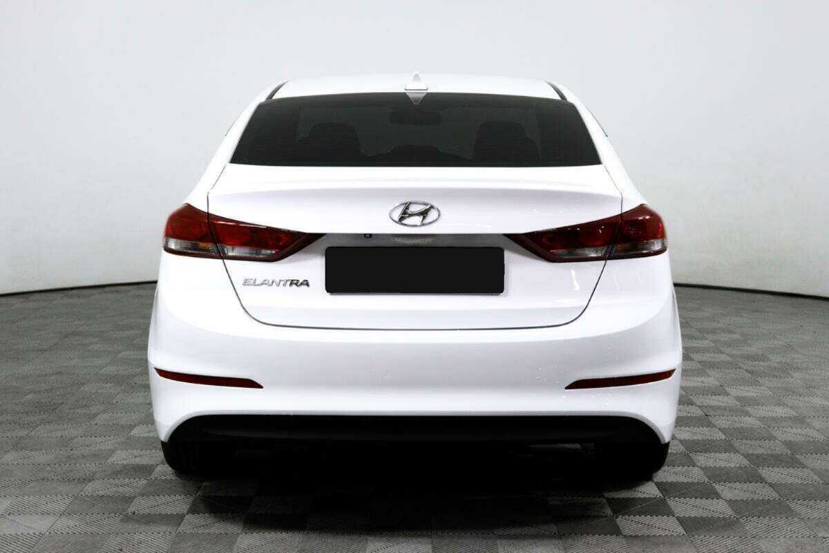 Купить Hyundai Elantra, 2018, 61 500 км, фото №6