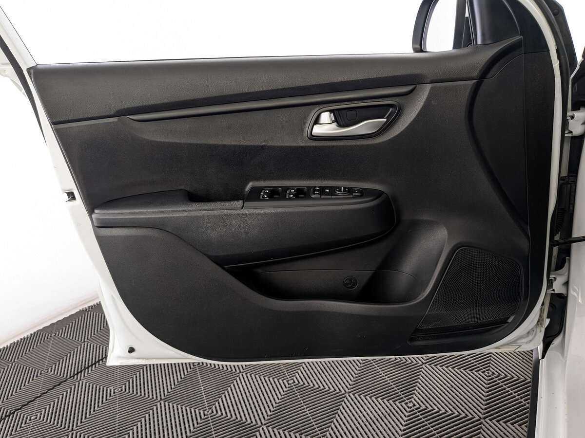 Купить Kia Rio X-Line, 2019, 78 073 км, фото №19