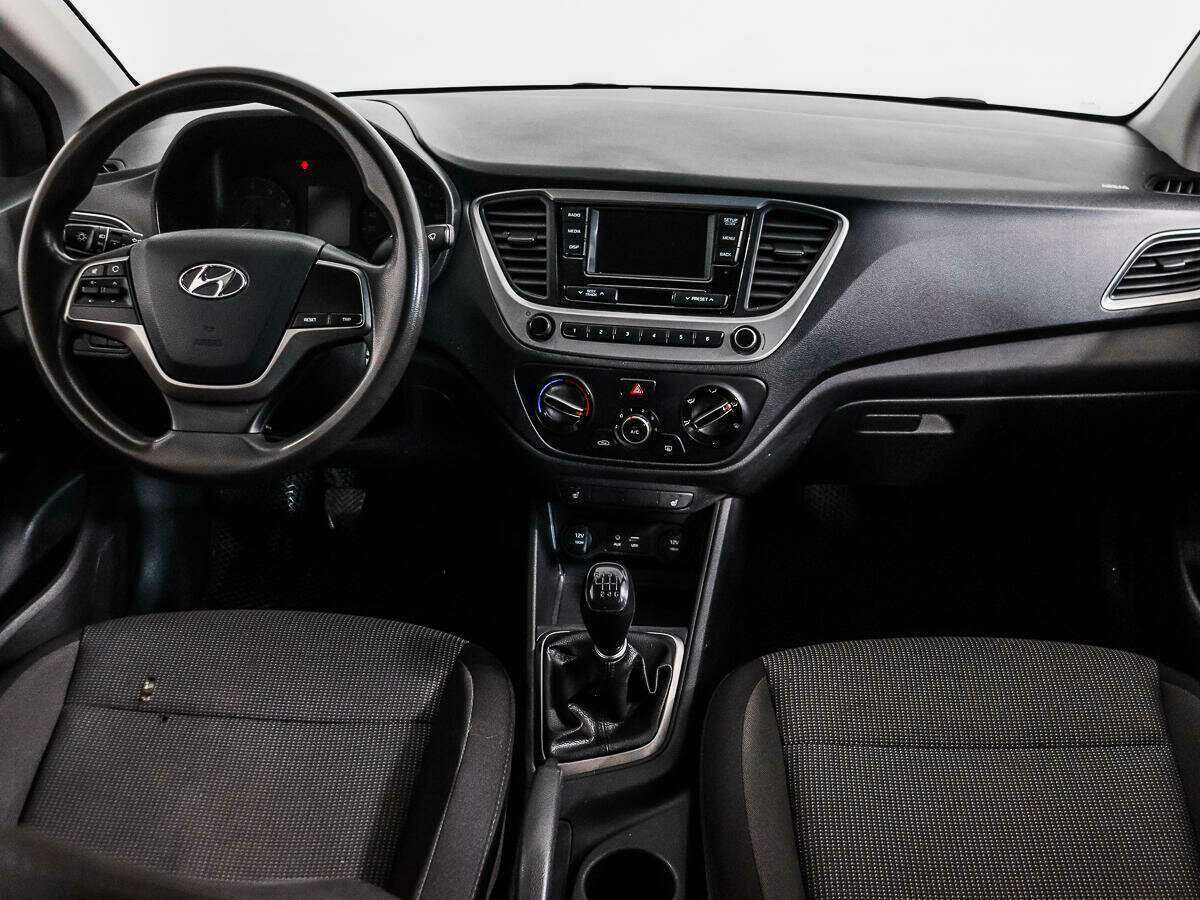Купить Hyundai Solaris, 2019, 146 826 км, фото №12