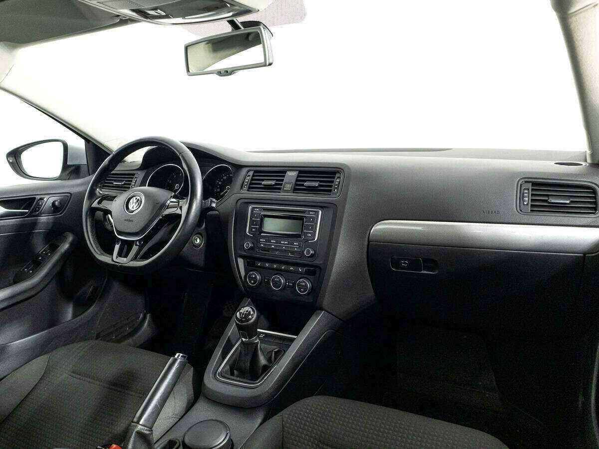 Купить Volkswagen Jetta, 2015, 65 320 км, фото №9