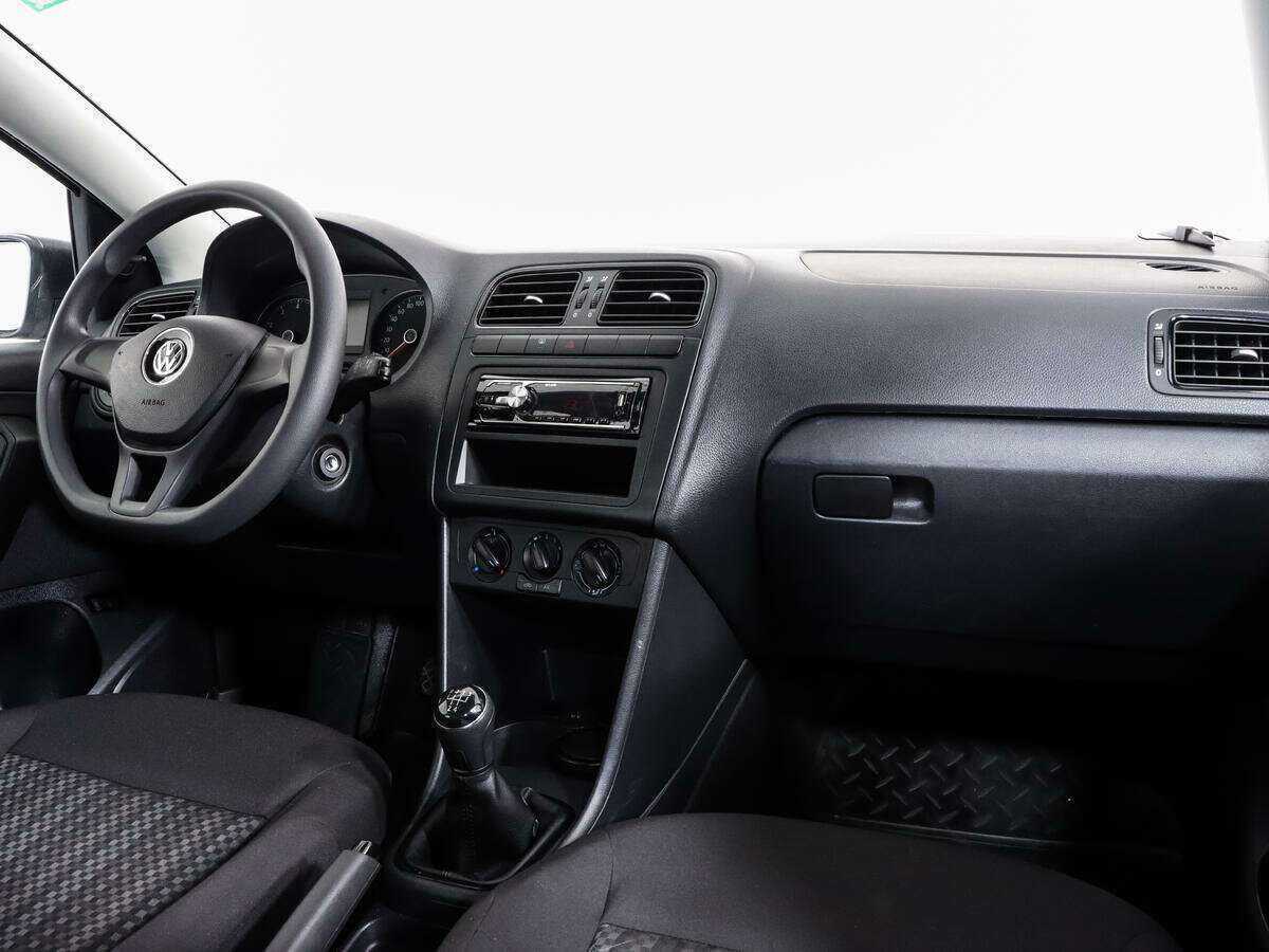 Купить Volkswagen Polo, 2018, 9 150 км, фото №9