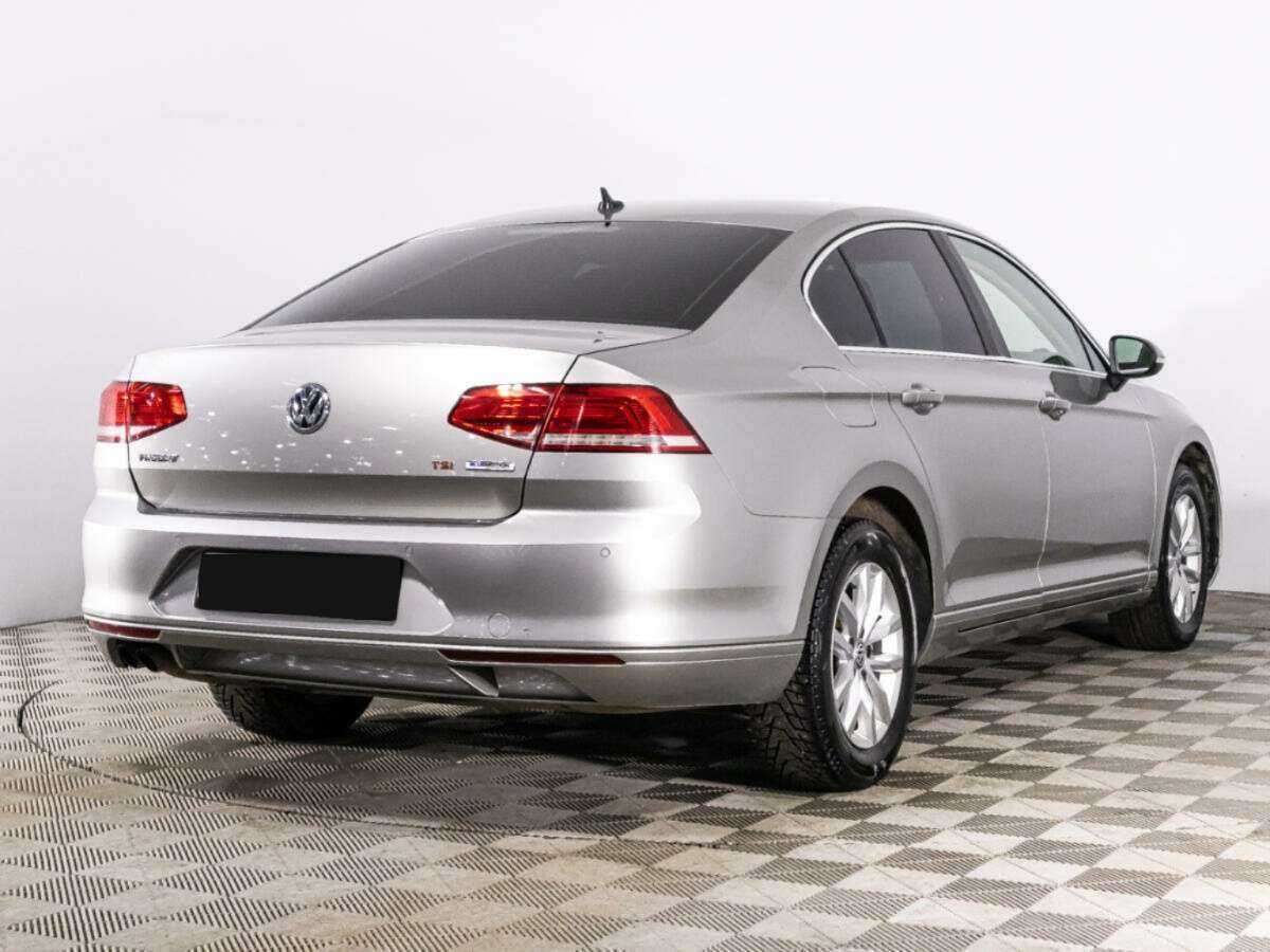 Купить Volkswagen Passat, 2017, 68 113 км, фото №5