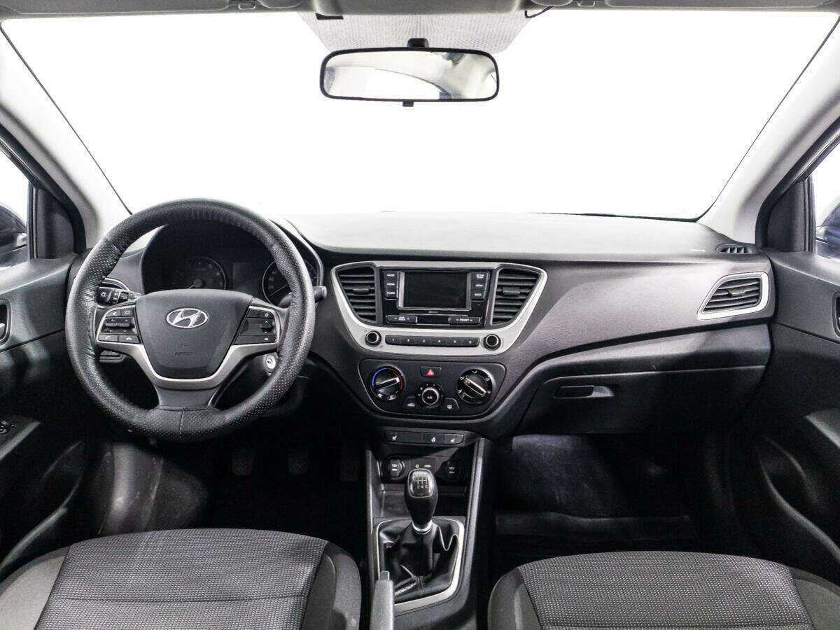 Купить Hyundai Solaris, 2017, 69 118 км, фото №13
