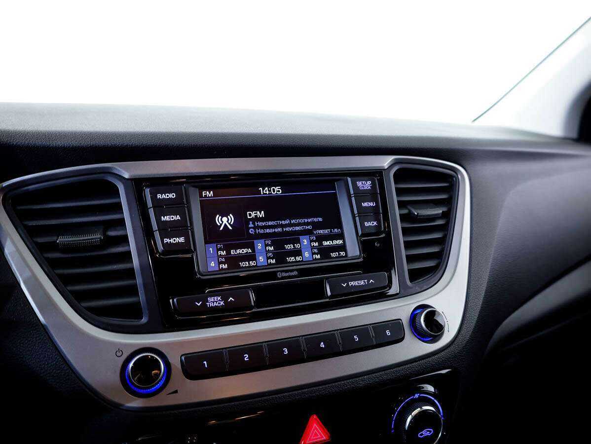 Купить Hyundai Solaris, 2017, 64 675 км, фото №15