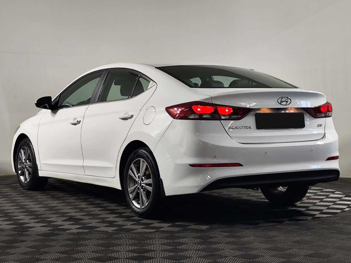 Купить Hyundai Elantra, 2016, 118 000 км, фото №4