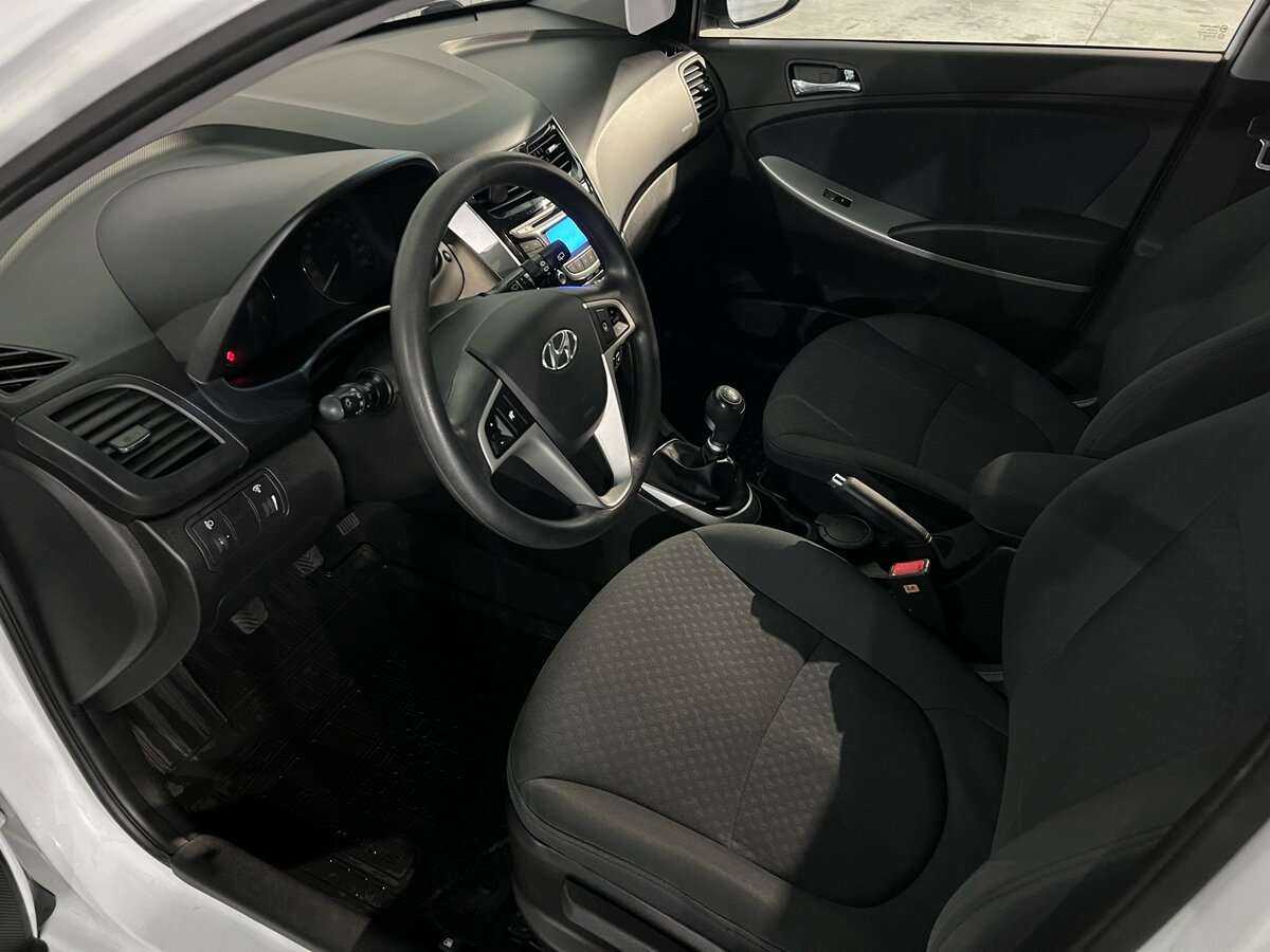 Купить Hyundai Solaris, 2014, 65 000 км, фото №10