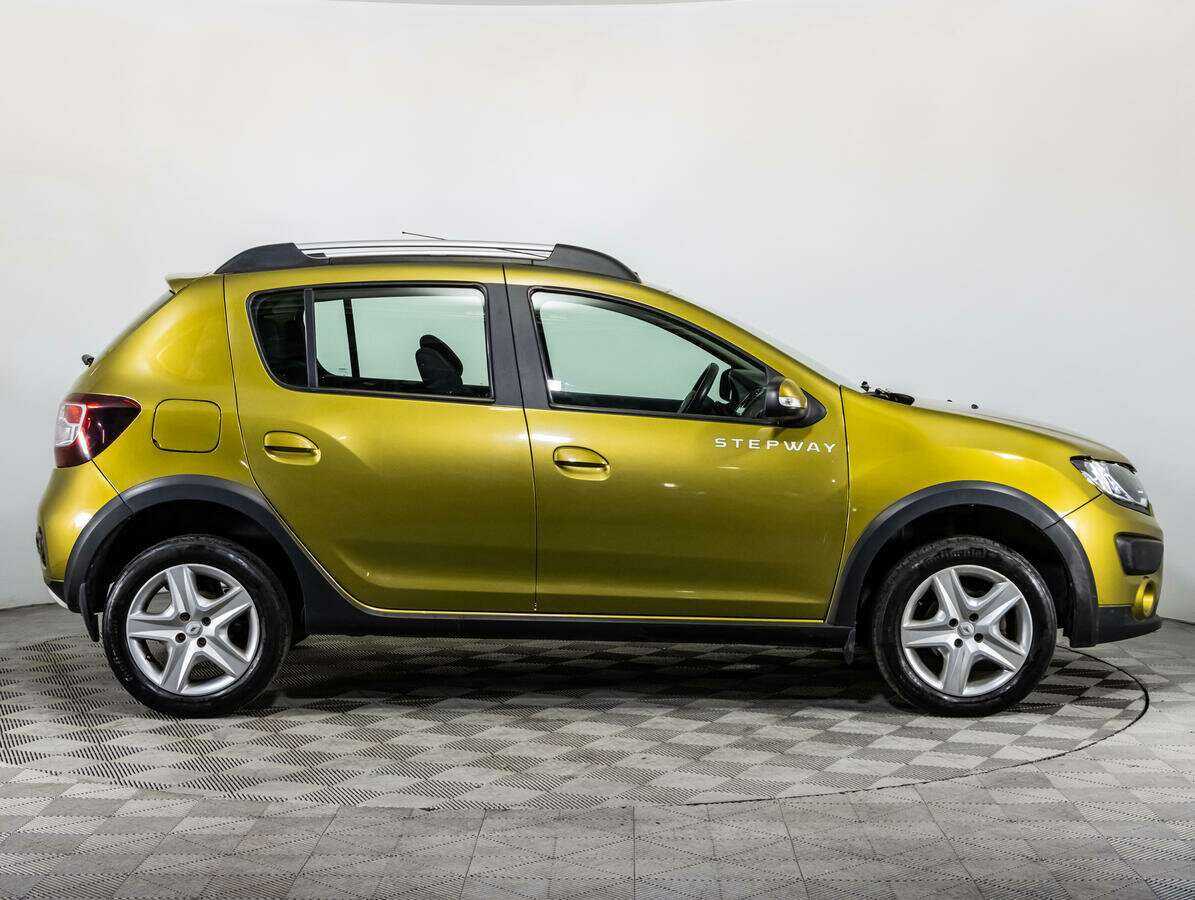 Купить Renault Sandero Stepway, 2017, 55 285 км, фото №4