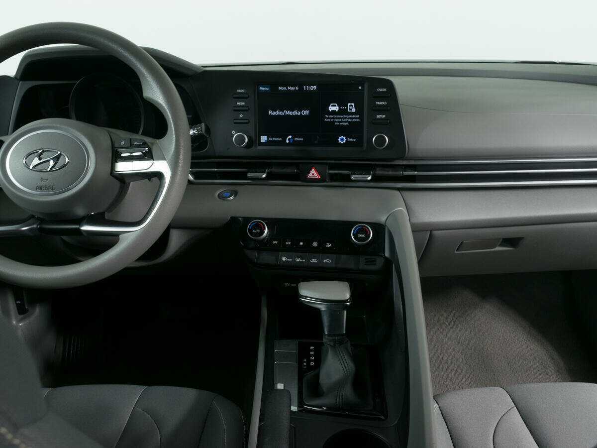 Купить Hyundai Elantra, 2021, 43 721 км, фото №10
