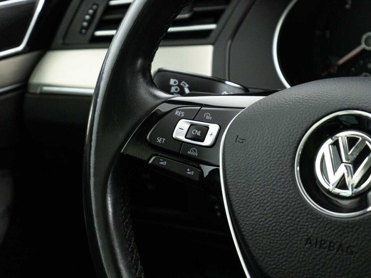 Купить Volkswagen Passat DSG7, 2017, 76 550 км, фото №18