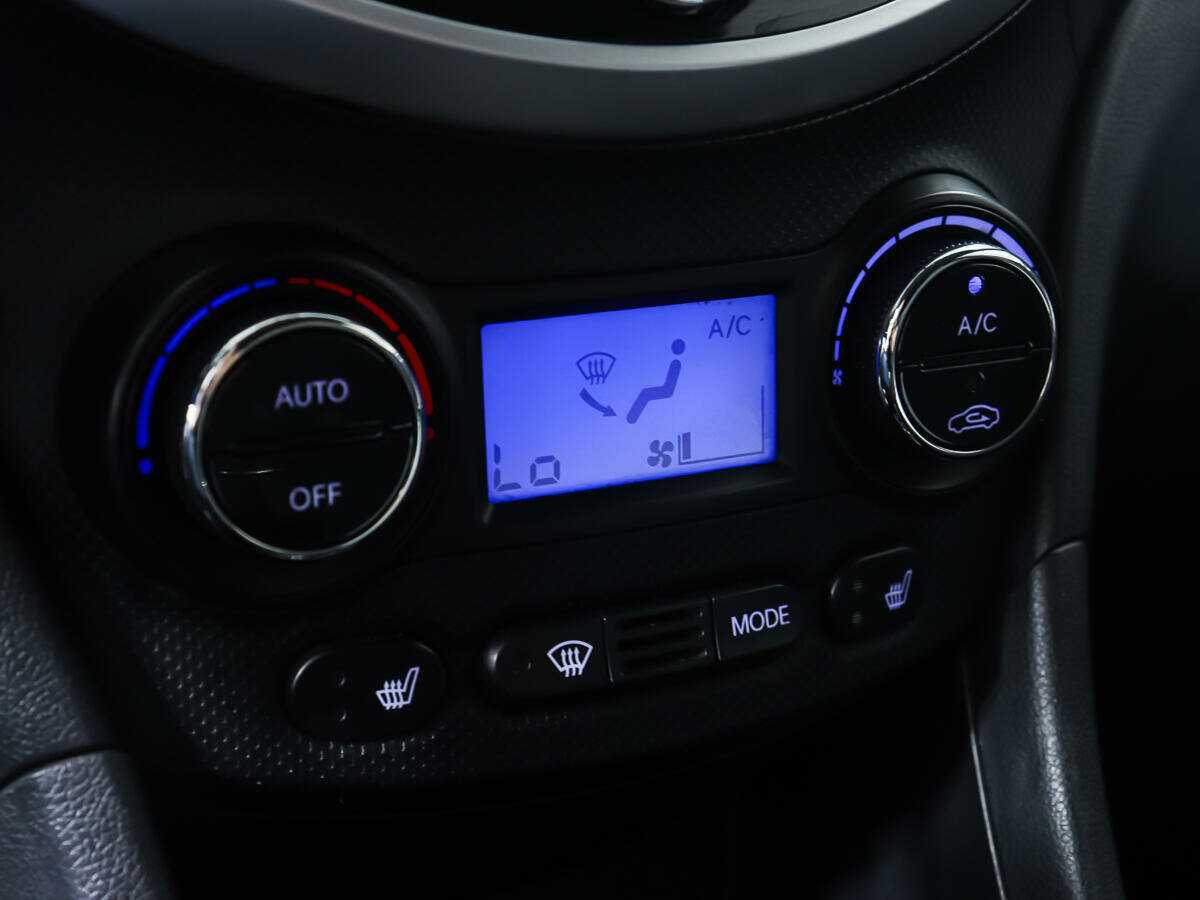 Купить Hyundai Solaris, 2012, 178 384 км, фото №16