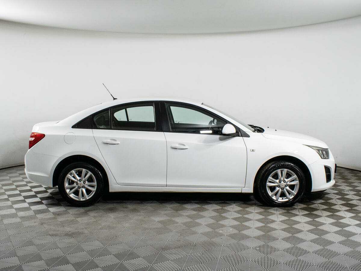 Купить Chevrolet Cruze, 2013, 63 452 км, фото №4
