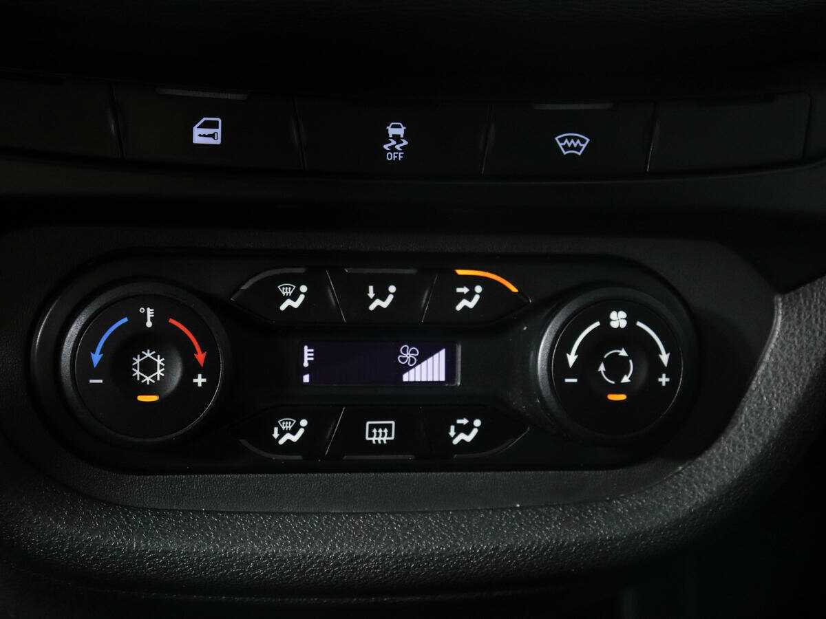 Купить Lada (ВАЗ) Vesta, 2019, 76 000 км, фото №13