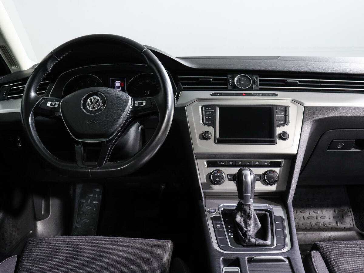 Купить Volkswagen Passat, 2016, 75 100 км, фото №10