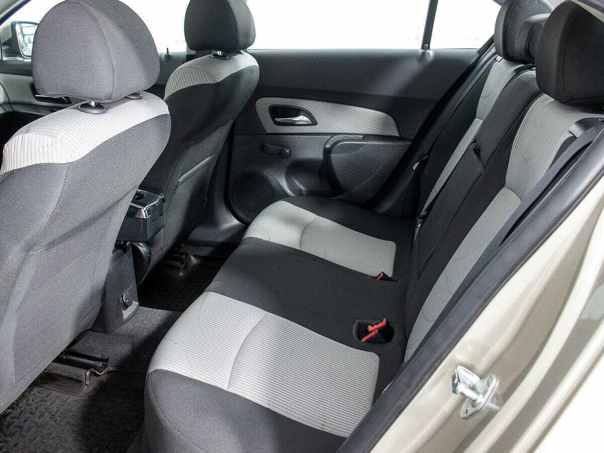 Купить Chevrolet Cruze, 2012, 226 514 км, фото №9