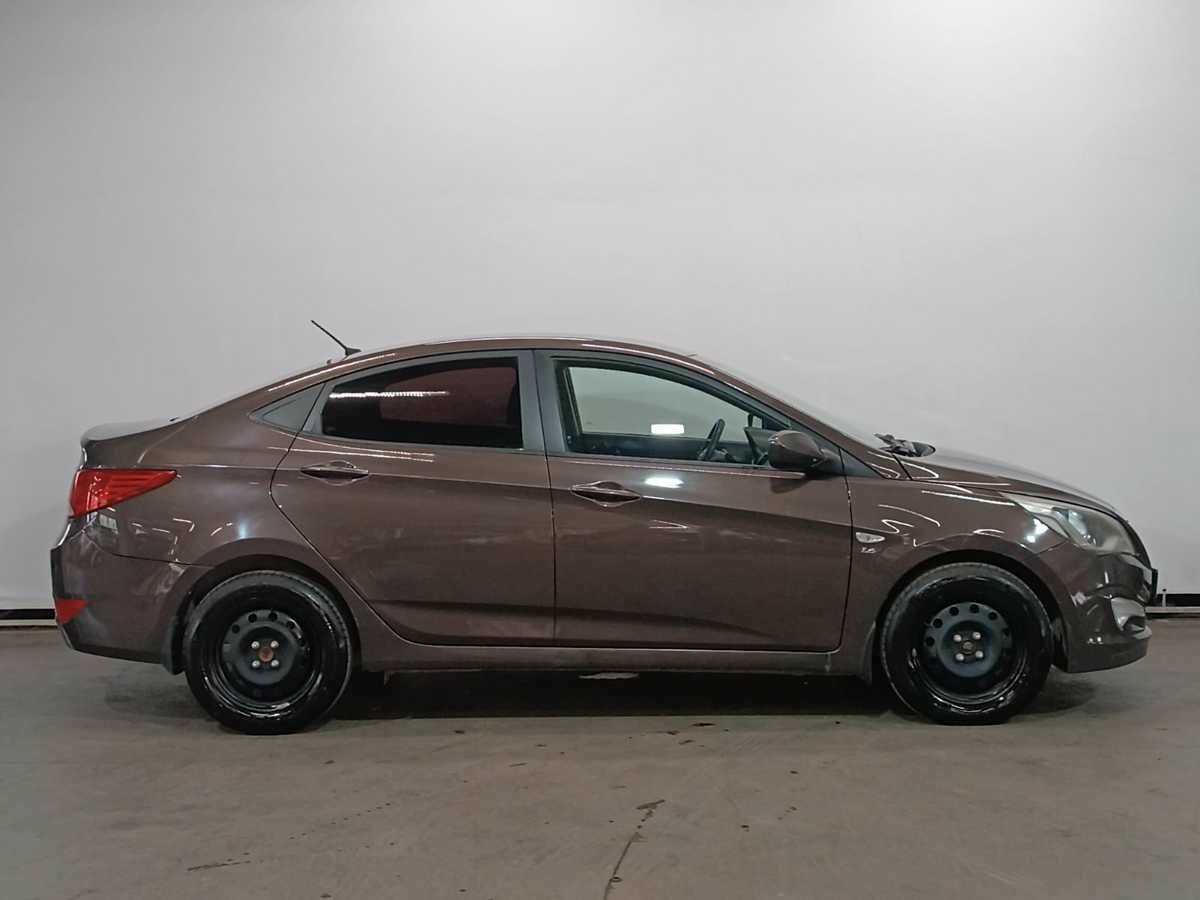 Купить Hyundai Solaris, 2016, 71 506 км, фото №4