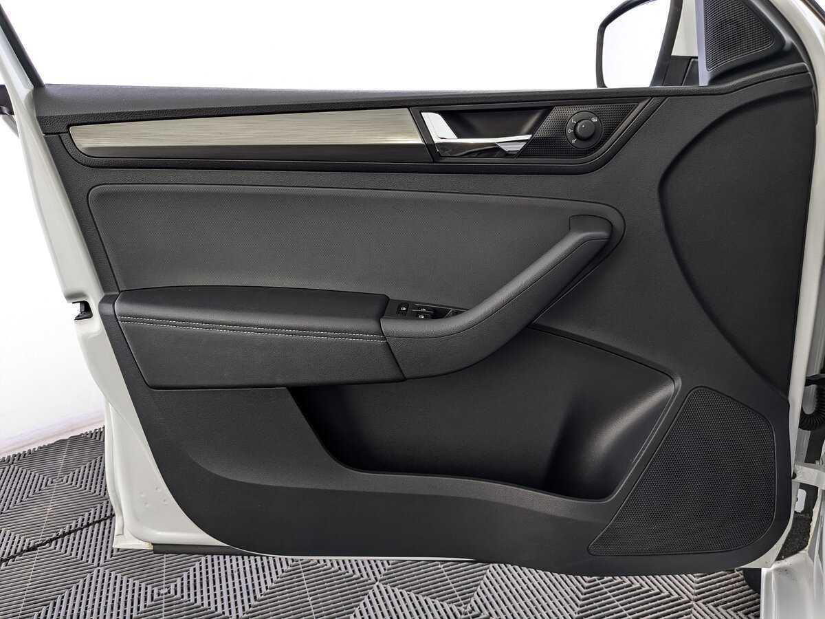 Купить Skoda Rapid, 2018, 57 987 км, фото №15