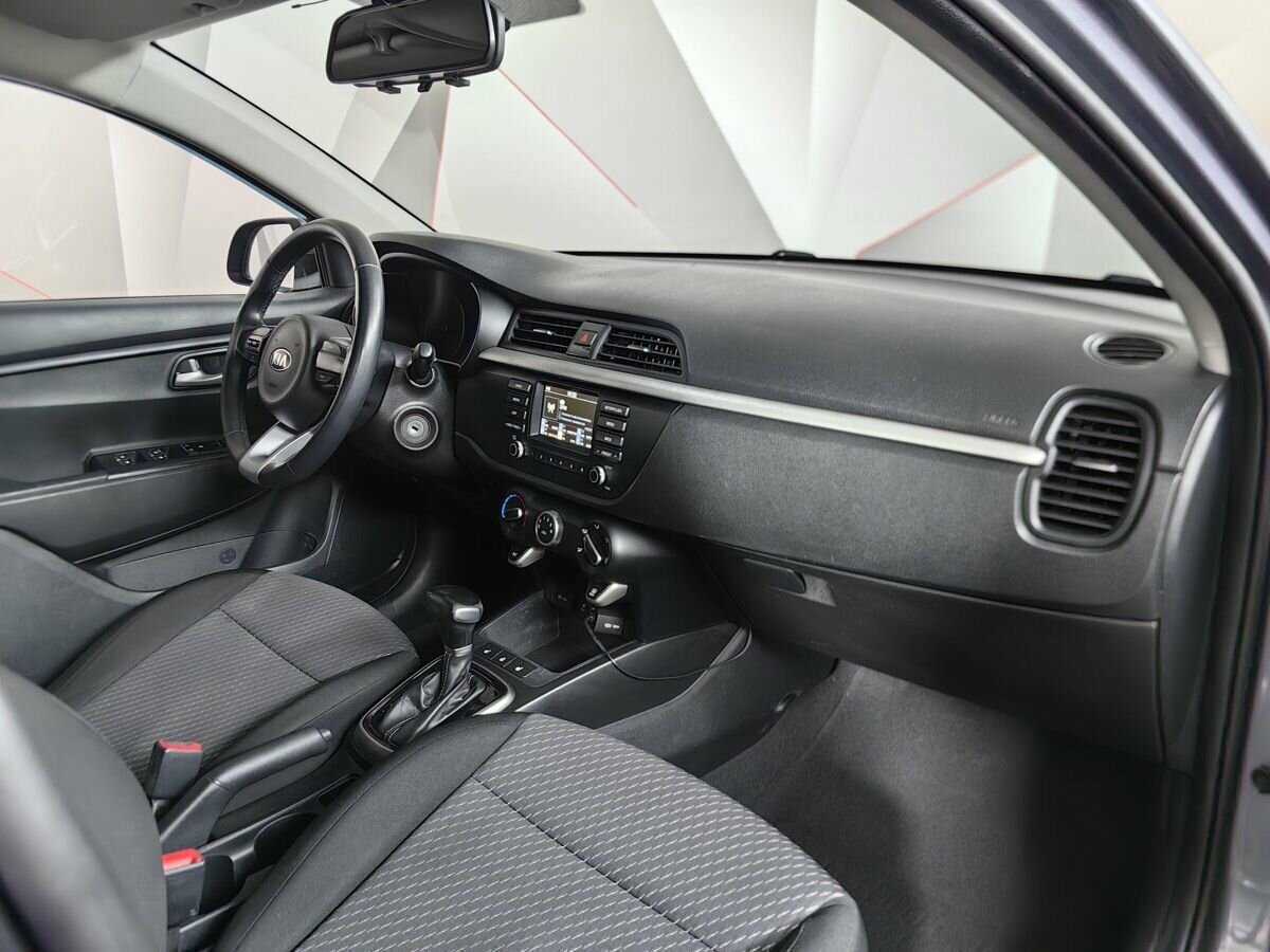 Купить Kia Rio, 2018, 179 925 км, фото №9