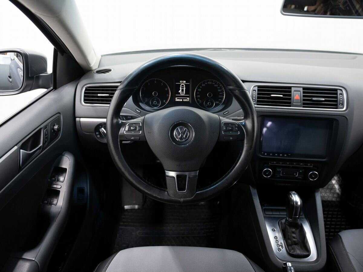 Купить Volkswagen Jetta, 2012, 200 216 км, фото №14