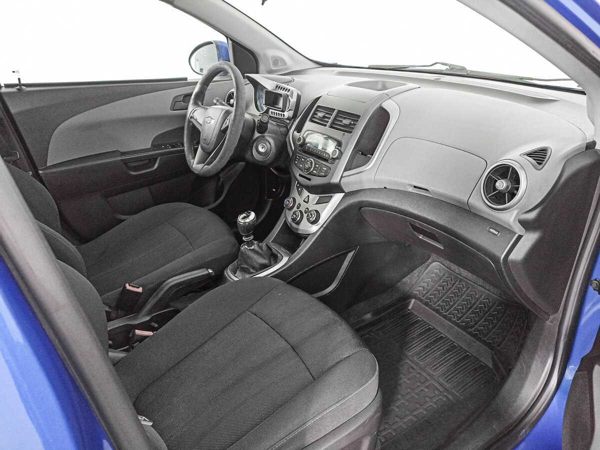 Купить Chevrolet Aveo, 2012, 203 093 км, фото №9