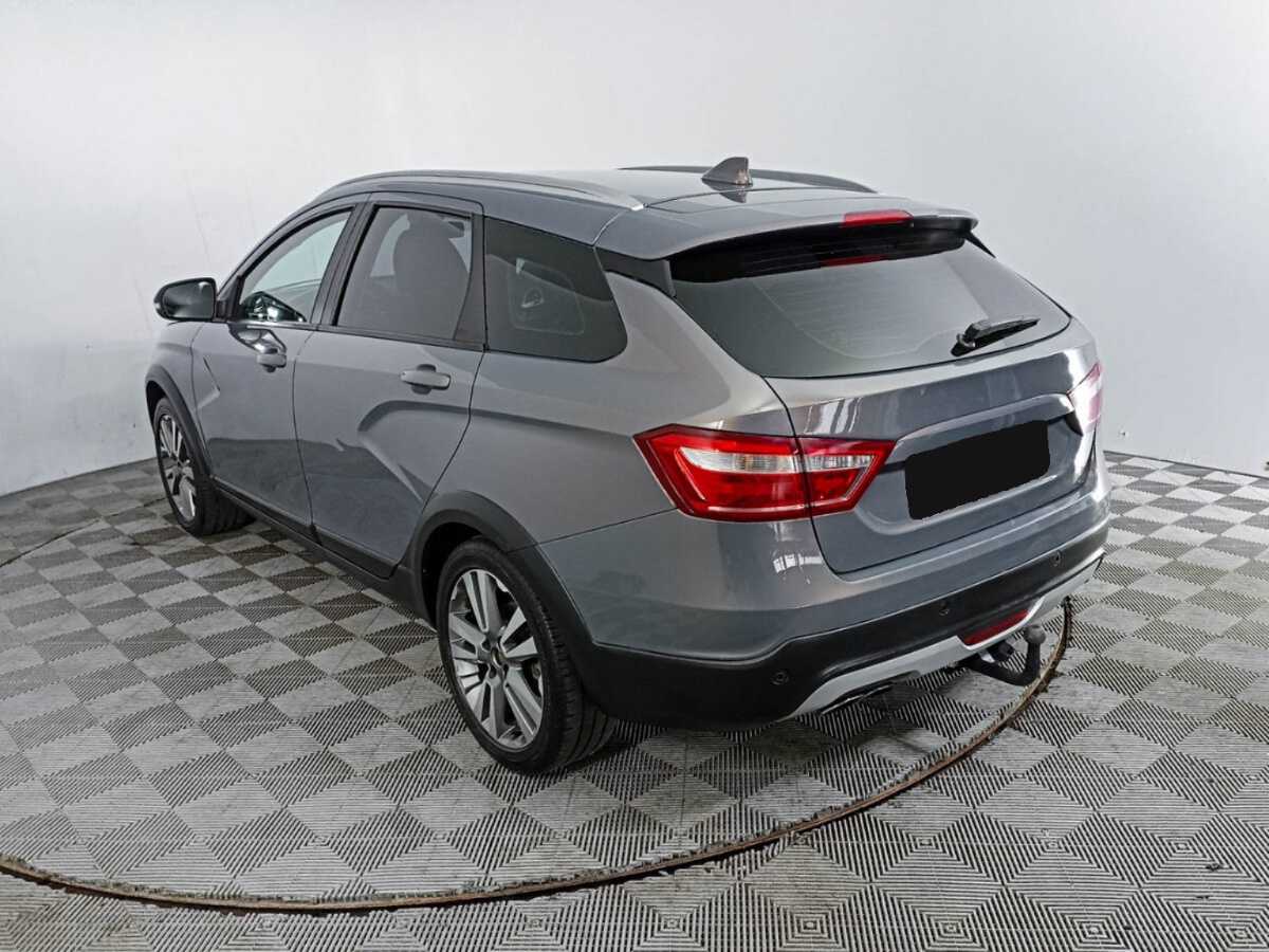 Купить Lada (ВАЗ) Vesta SW Cross, 2017, 320 079 км, фото №7