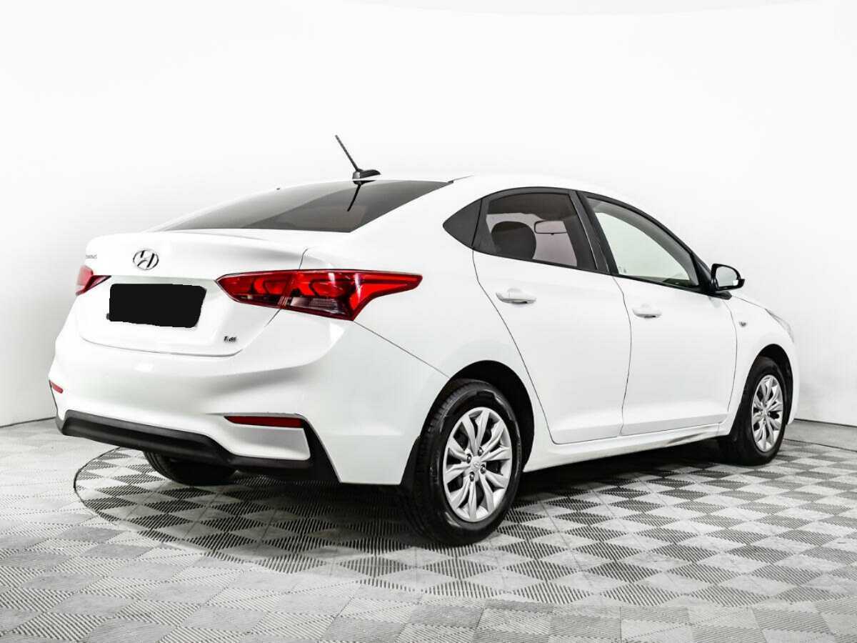 Купить Hyundai Solaris, 2017, 88 359 км, фото №4