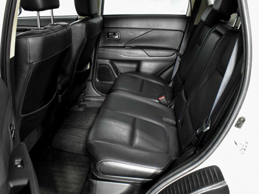 Купить Mitsubishi Outlander, 2017, 175 613 км, фото №12