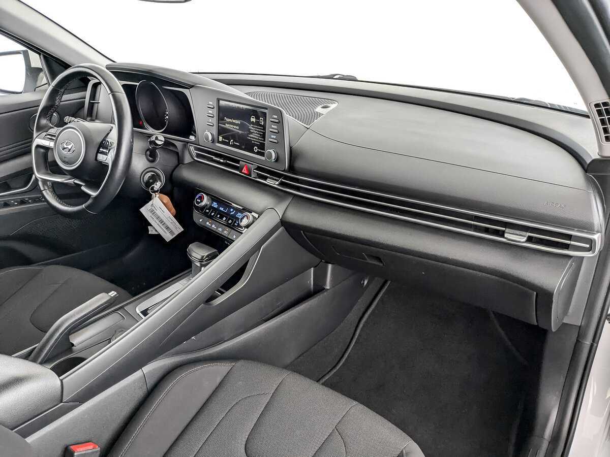 Купить Hyundai Elantra, 2021, 101 404 км, фото №11