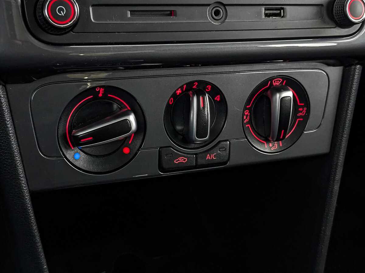 Купить Volkswagen Polo, 2019, 157 393 км, фото №21