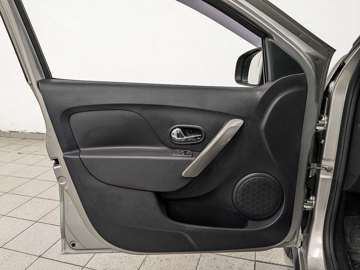 Купить Renault Logan Stepway, 2019, 52 651 км, фото №19