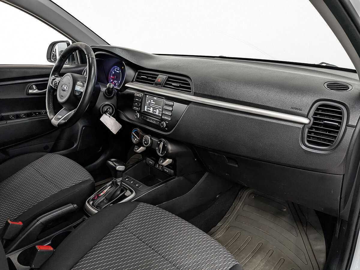 Купить Kia Rio X-Line, 2020, 176 859 км, фото №12