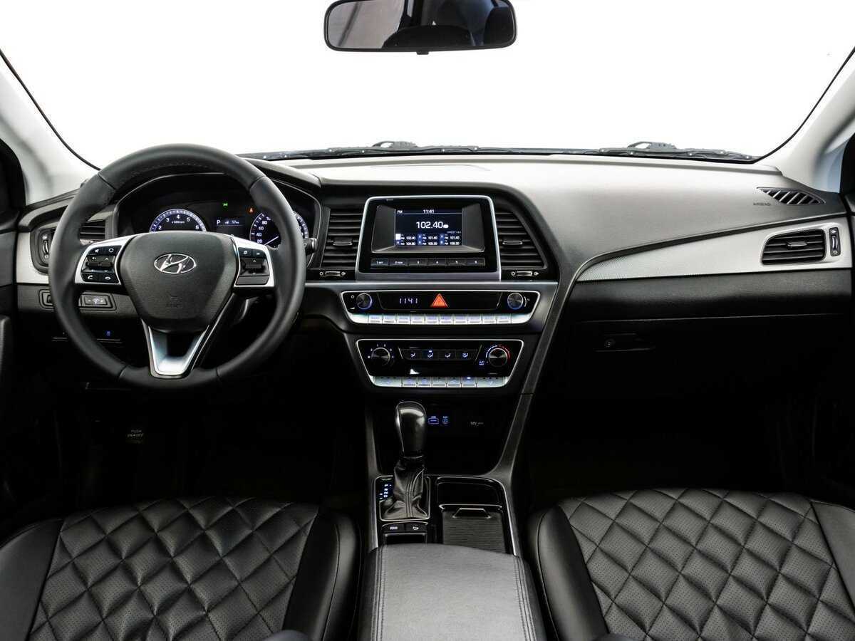 Купить Hyundai Sonata, 2019, 120 985 км, фото №12