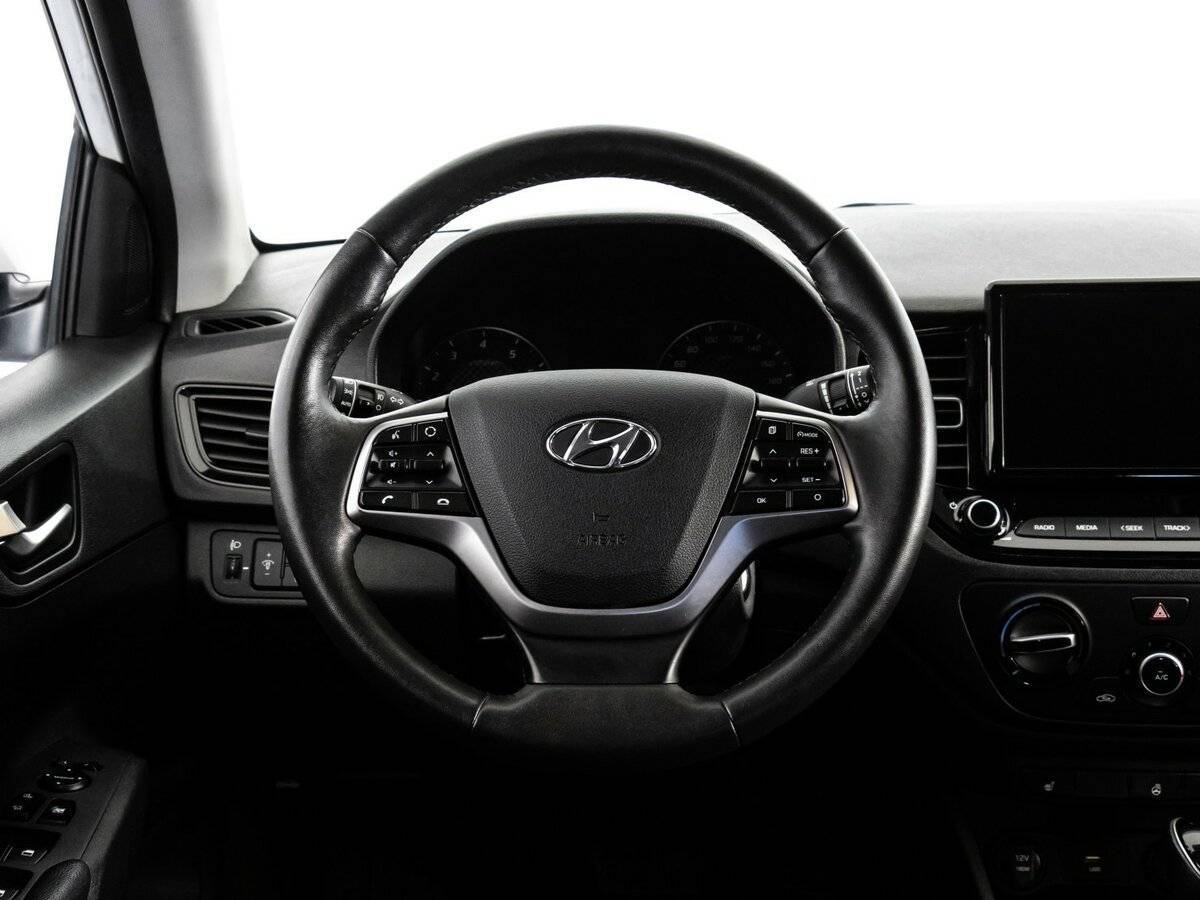 Купить Hyundai Solaris, 2021, 83 172 км, фото №9