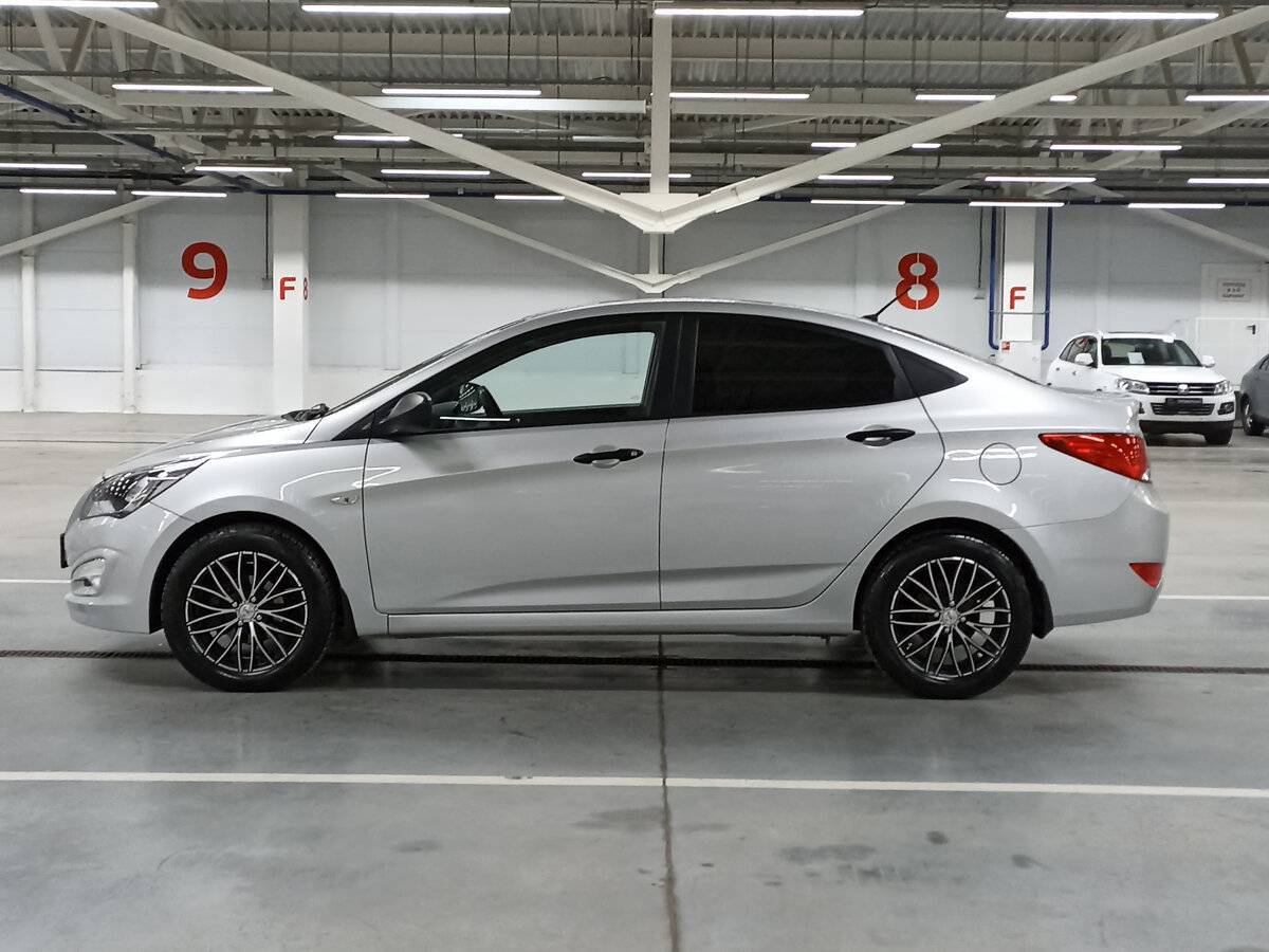 Купить Hyundai Solaris, 2016, 80 397 км, фото №8