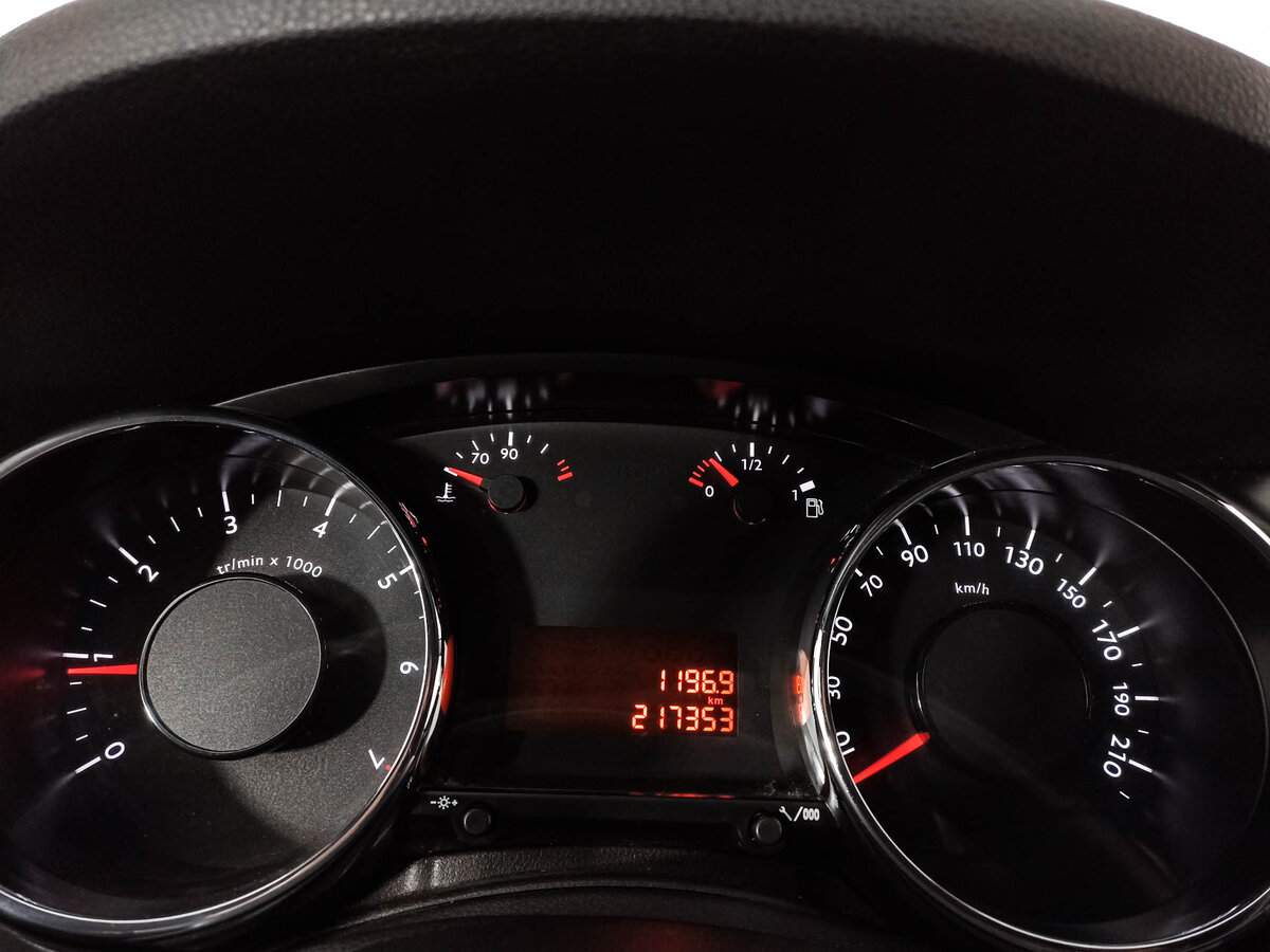 Купить Peugeot 3008, 2012, 217 357 км, фото №9