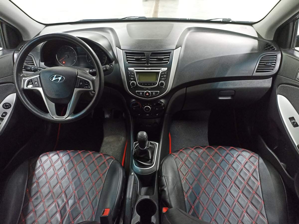 Купить Hyundai Solaris, 2013, 174 381 км, фото №14