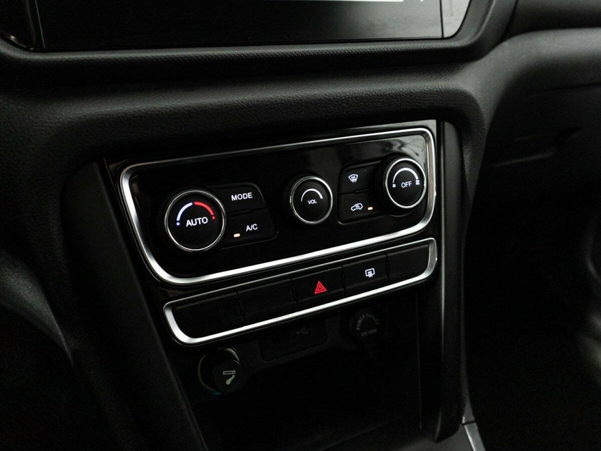 Купить Chery Tiggo 3, 2018, 126 240 км, фото №15