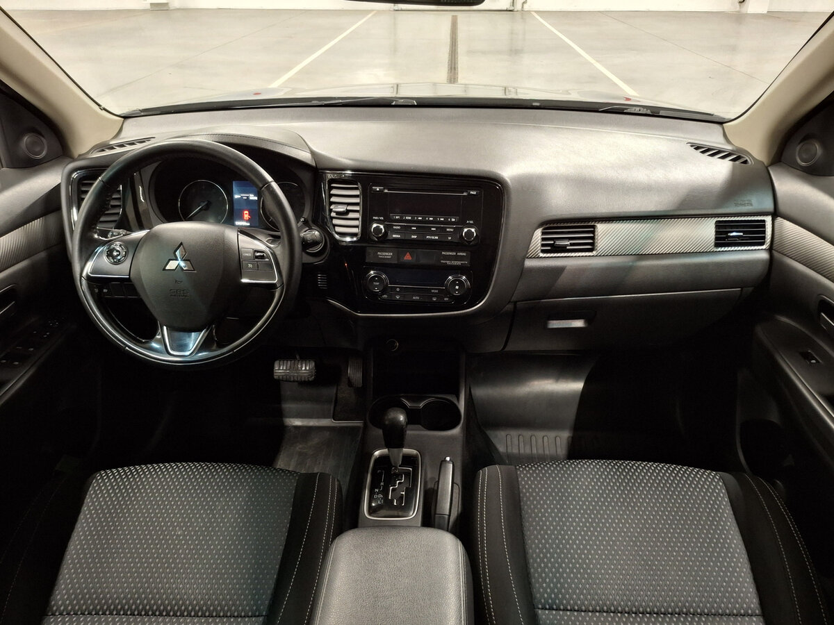 Купить Mitsubishi Outlander III Рестайлинг 2, 2015, 174 713 км, фото №14