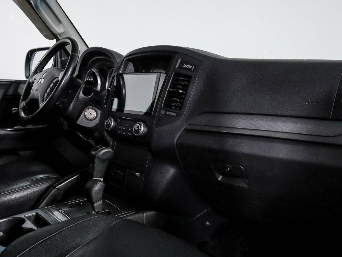 Купить Mitsubishi Pajero IV Рестайлинг 1, 2012, 225 633 км, фото №7